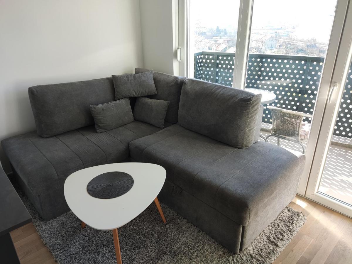 Apartmani Sarah 2 Tuzla Exteriör bild